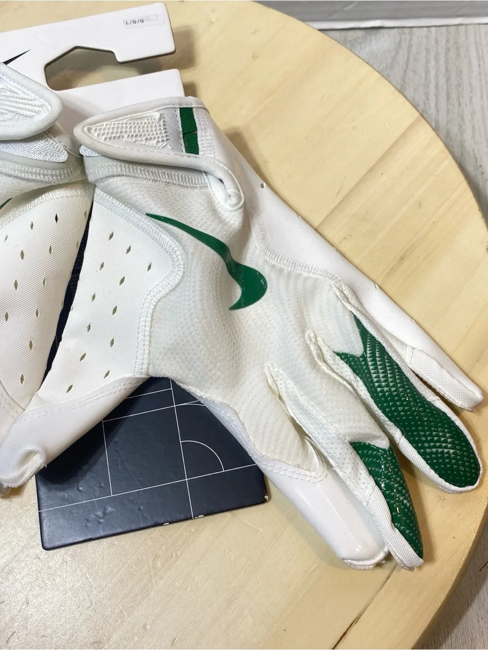 Nike Vapor Jet 8.0 Football Gloves White Green Adult Large L New with Tags